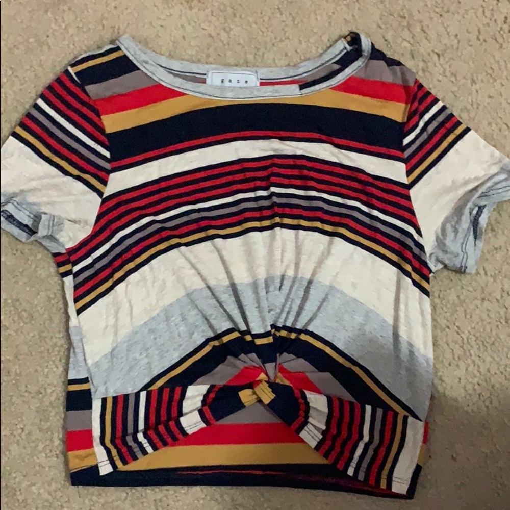 Gaze knotted cropped tee